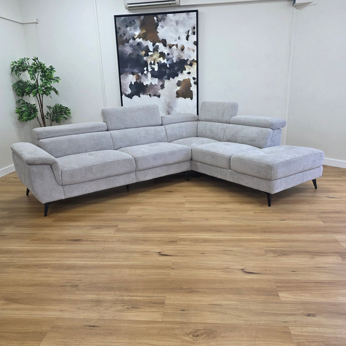 ARIA Chaise Lounge (Beige)