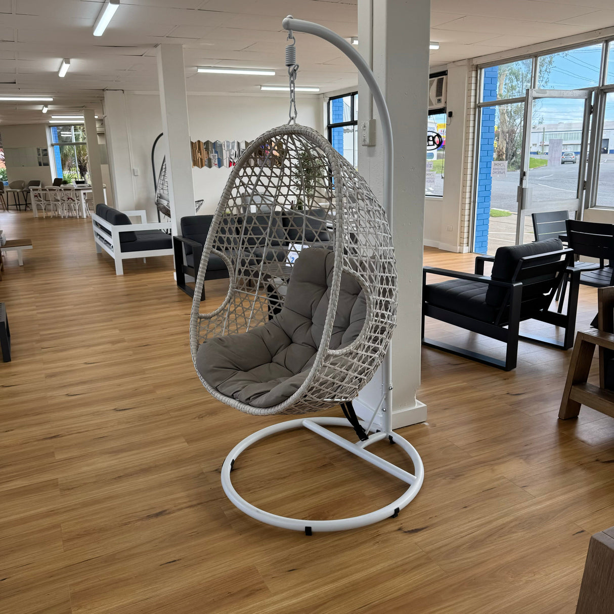 LUX Egg Chair - White