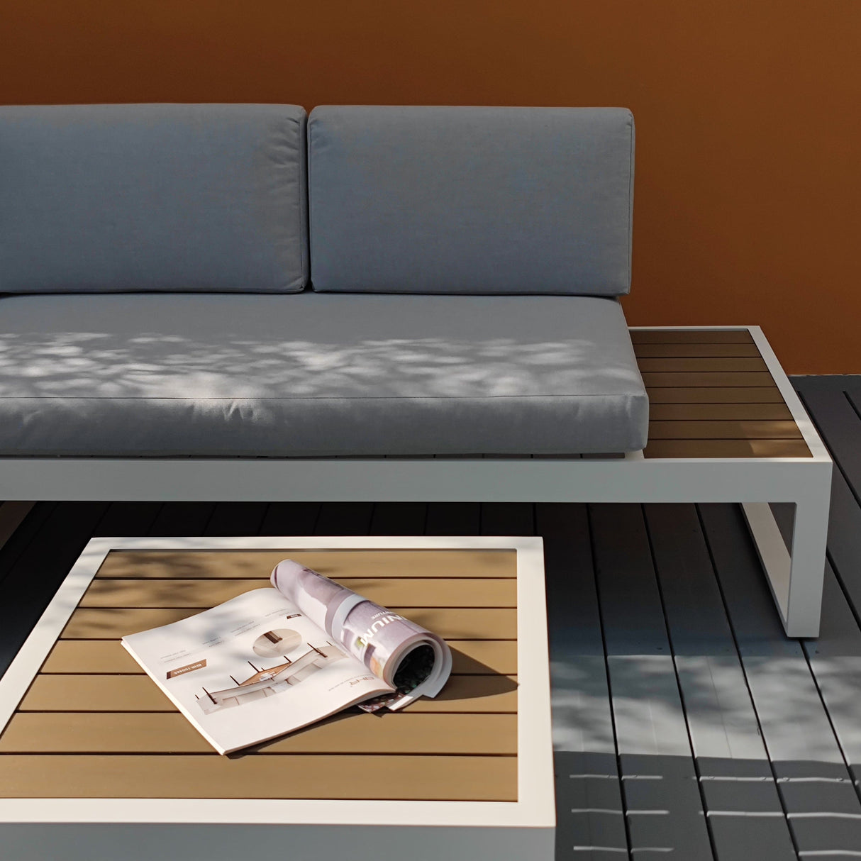 CAESAR Outdoor Lounge (White)