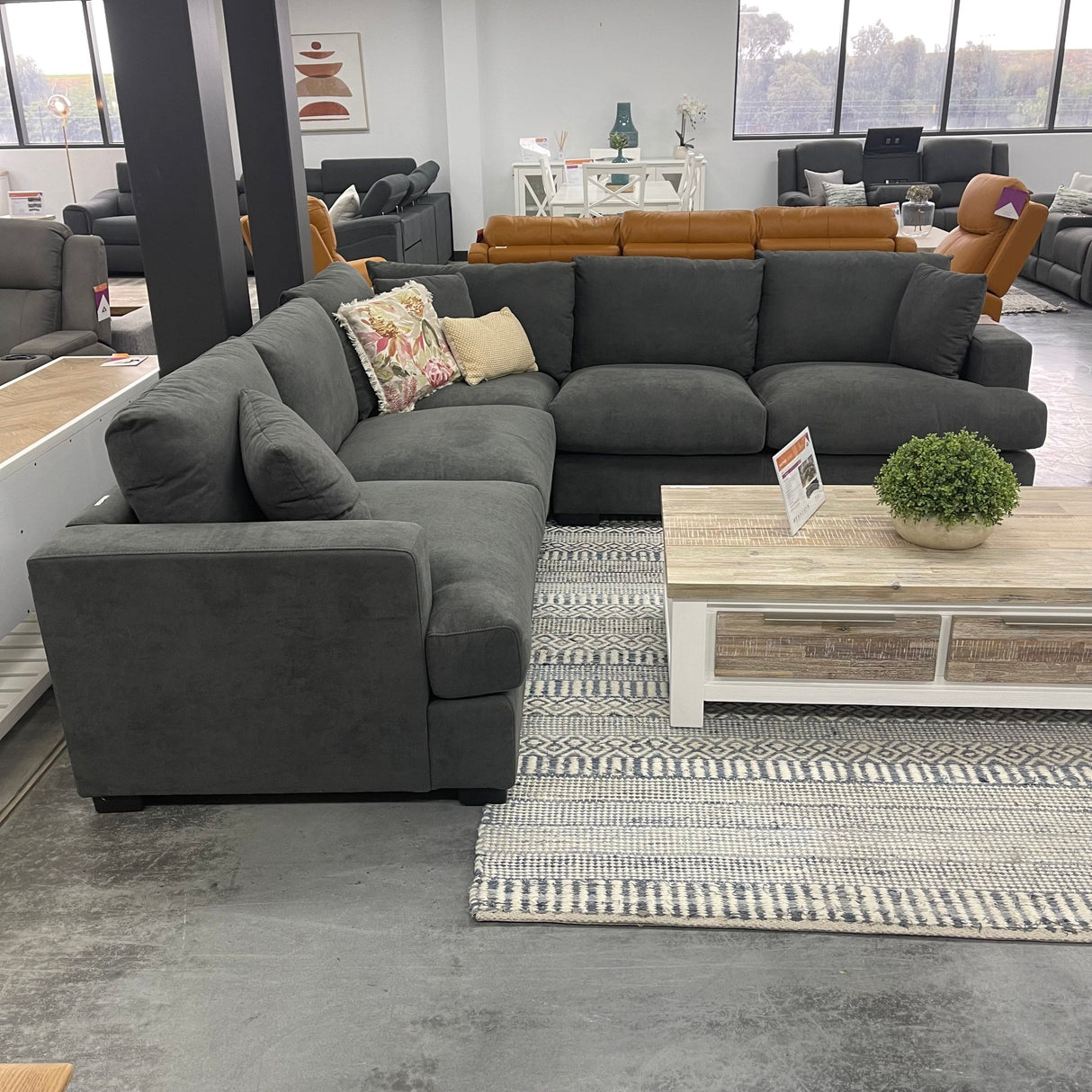 HASTINGS Lounge (Dark Grey)