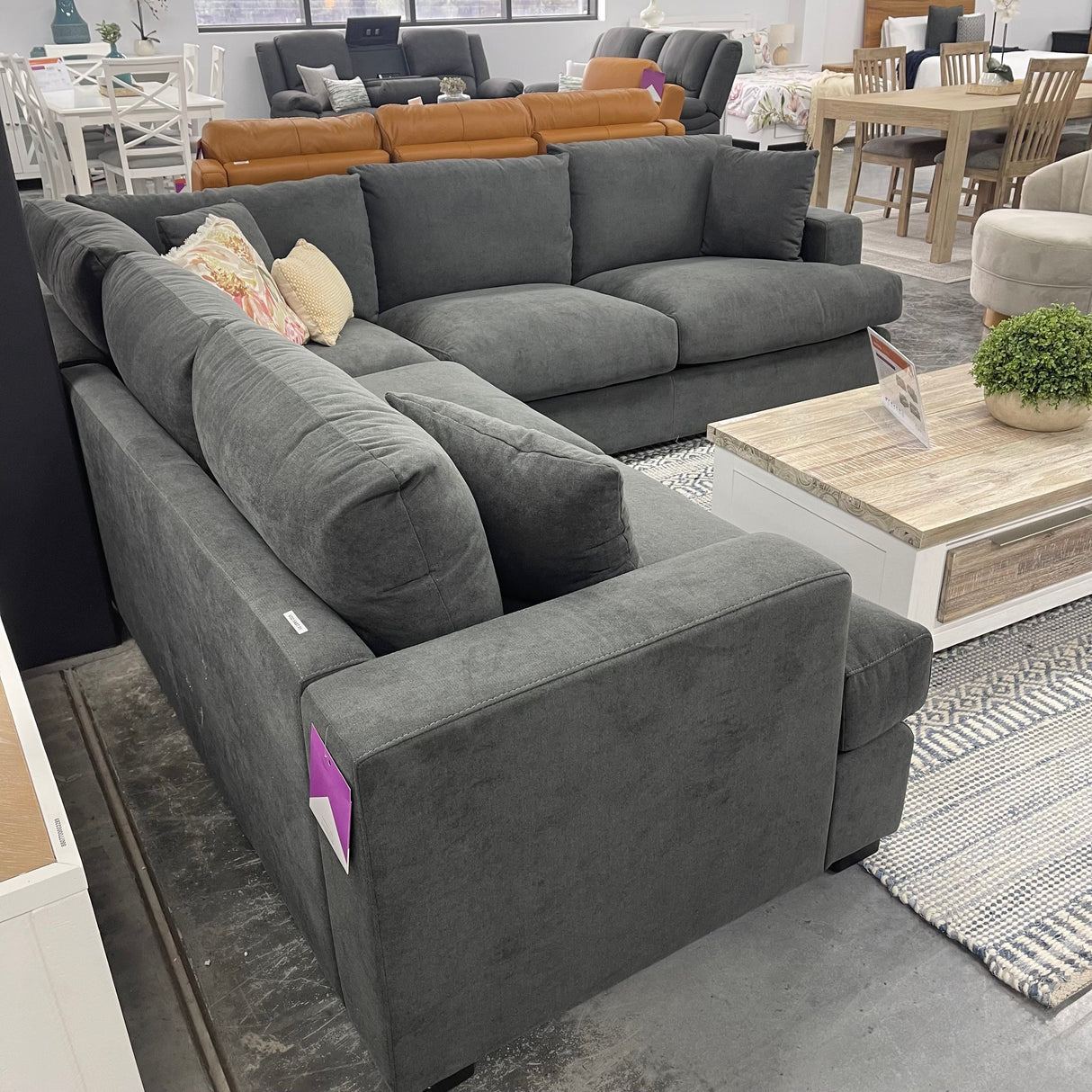 HASTINGS Lounge (Dark Grey)