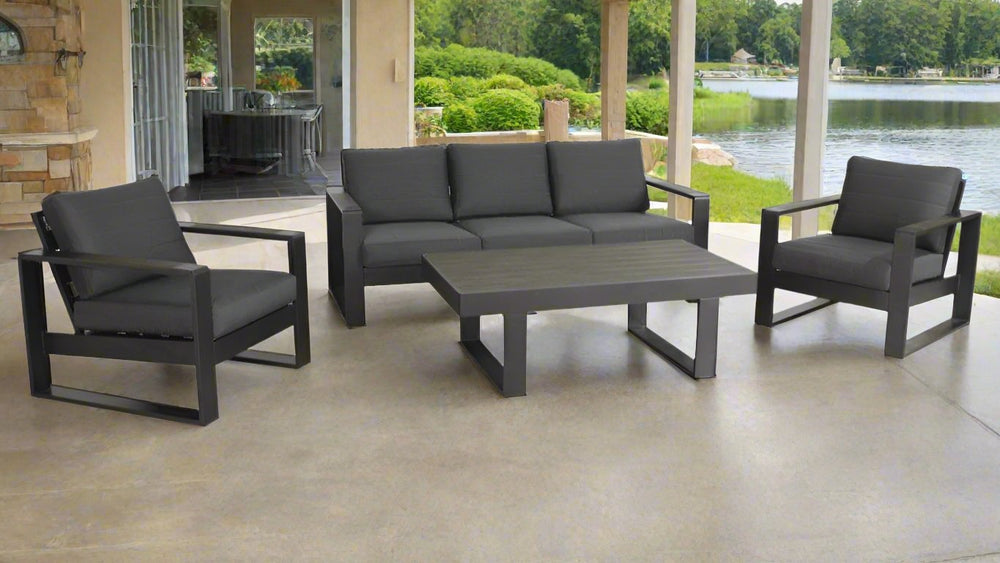 MADERIA Outdoor Lounge